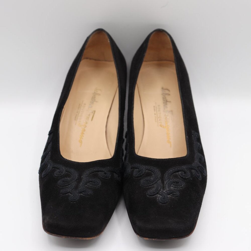Salvatore Ferragamo Boutique Suede Pumps Size 8-1/2